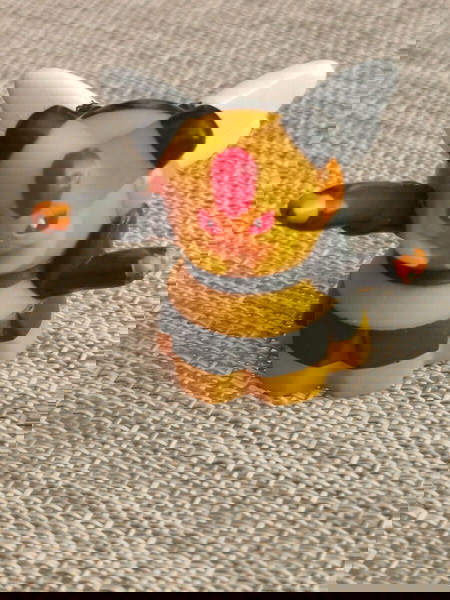 Rare Pokemon Vespiquen 2008 Bandai Nintendo Hard Toy Figure