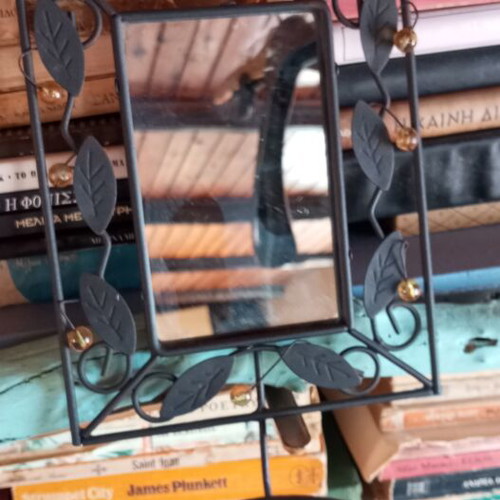 Metal wall sconce with mirror and vintage details, like new