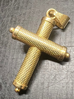 Χρυσός σταυρός (585 14κ 3,9gr)
