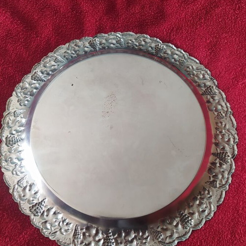 Serving platter without mark like new