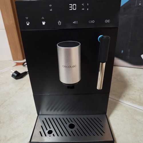 Cecotec Cremmaet Compact 19 Bar coffee machine new