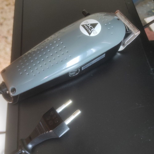 Focus Precis Multi~Cut A007 Electric Hair Clipper like new, complete set