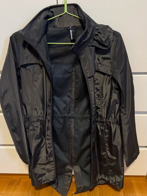 Waterproof windbreaker women's jacket with hood like new, size XS, green