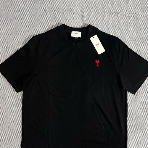 Ami Tee Large new, black and red