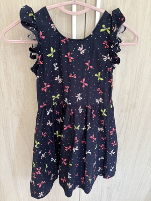 Orchestra girls' dresses like new, size 6, pack of multiple