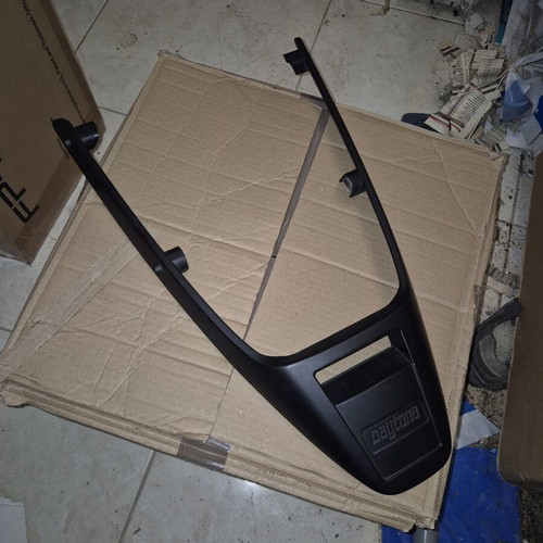 Daytona Velos and Sprinter black rack like new