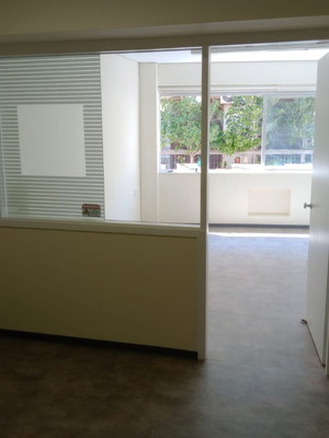 Office for Rent in Syntagma, 34 sqm, Renovated, Two Rooms