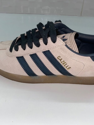 Adidas Gazelle 36 2/3 (37) αθλητικά παπούτσια καινούργια, μπεζ