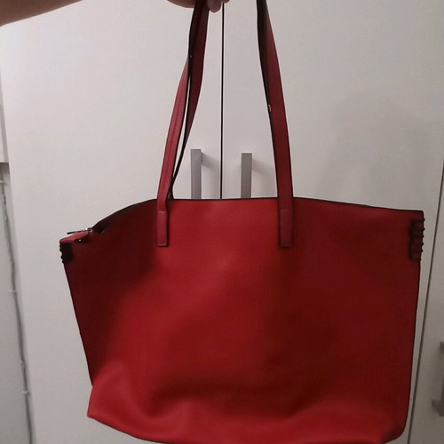 Red women's shoulder bag like new