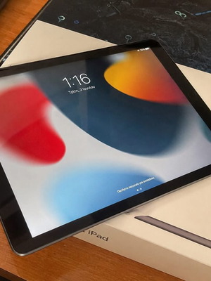 Apple iPad 8ης γενιάς 32GB σαν καινούργιο με θήκη και pencil