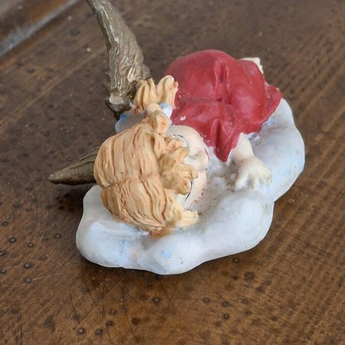 Vintage decorative angel used, small and elegant