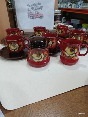 Hand-painted ceramic tea set with 6 cups, saucers, creamer and sugar bowl