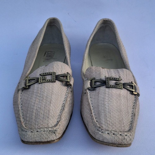 Esthissis leather moccasins size 39 like new beige