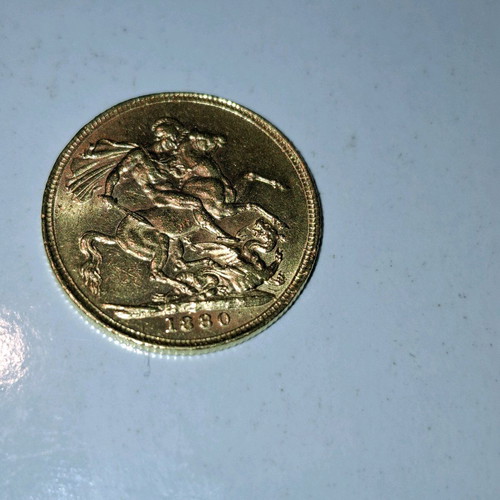 Collectible gold English sovereign Queen Victoria 1880 and 1890 like new