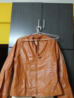 She women's leather jacket like new, brown, size L