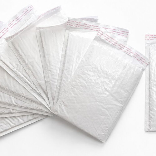 White Bubble Mailers pack of 10, 18x23cm, brand new
