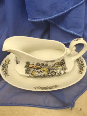 Vintage Yorkshire Staffordshire Ironstone Gravy Boat like new, made in England