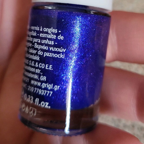Nail polish set of 2 like new with deep, seductive colors