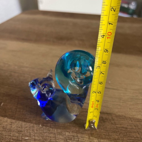 Glass decorative squirrel like new, 9 cm height