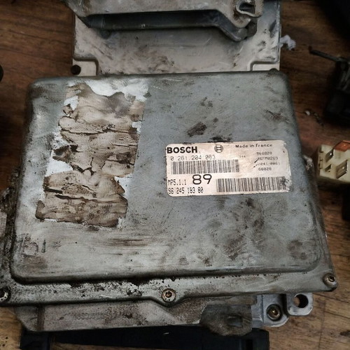 Peugeot 406 1.8 Bosch car computer 0261204063 9624518380