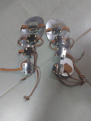 Sorelle women's sandals like new, size 37, beige with metal details