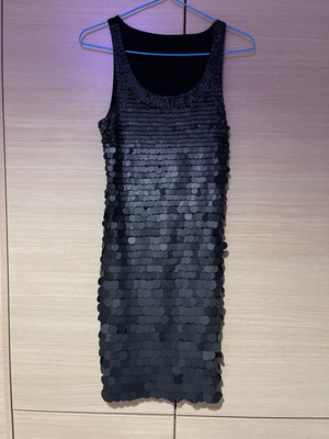 Φόρεμα με πούλιες μαύρο σαν καινούργιο, one size