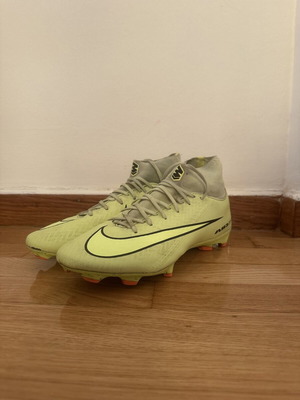 Nike Mercurial football boots, green and yellow, size 39