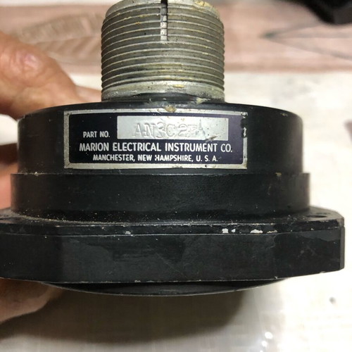 Aircraft attitude indicator used, technical horizon