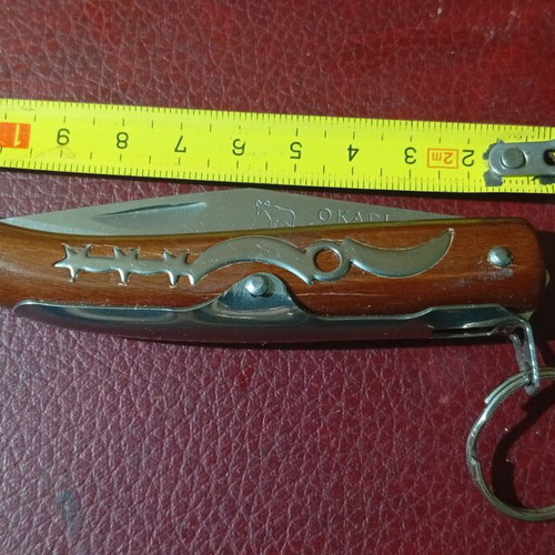 Okari folding knife with keychain