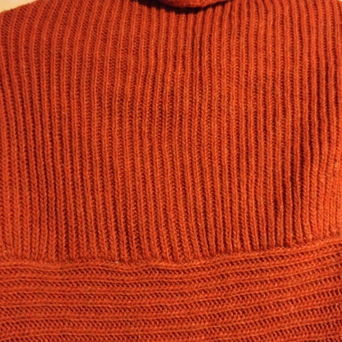 Wool cardigan like new, red, size M
