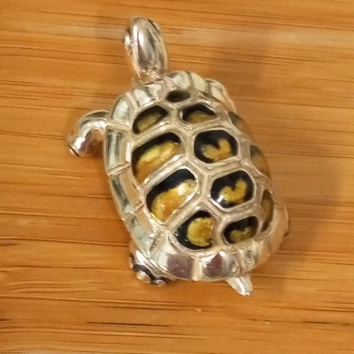 Silver turtle 925 with enamel 3cm - 2cm, 11.7gr