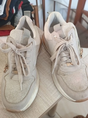 Seven women's shoes size 40 used with visible marks