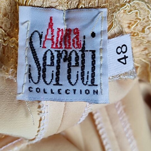 Anna Sereti Collection mini dress with yellow-beige lace, size 48