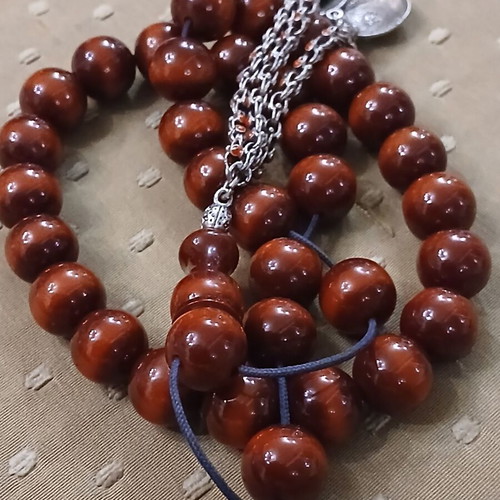 Bakelite Komboloi worry beads used, 33 beads, 1990s Syria