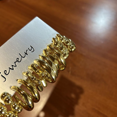 Gold earrings set new, 10 pairs, lightweight and hypoallergenic
