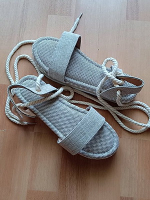 Women's sandals new, beige, size 39