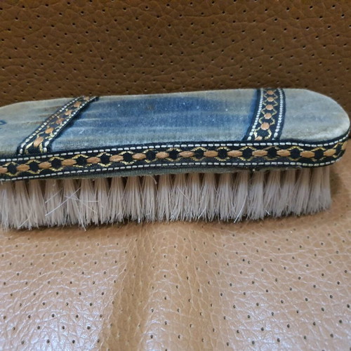 Old clothes brush used with fabric 16cm