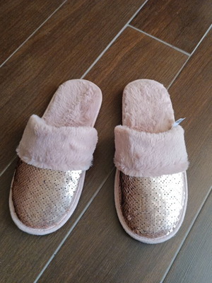 Marks & Spencer women's winter house slippers new with sequins, size 38, dusty pink