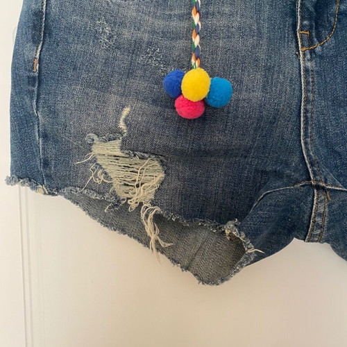 Jean shorts like new with nice belt