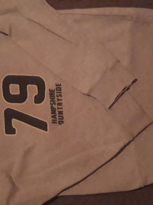 Μπλούζα αθλητική Benetton μεταχειρισμένη, γκρι