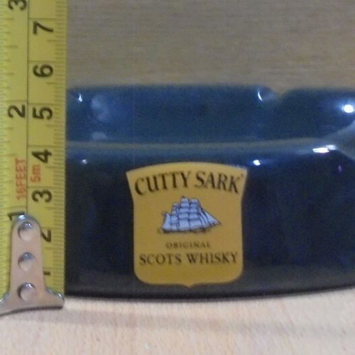 Cutty Sark scotch whisky old promotional ceramic ashtray used