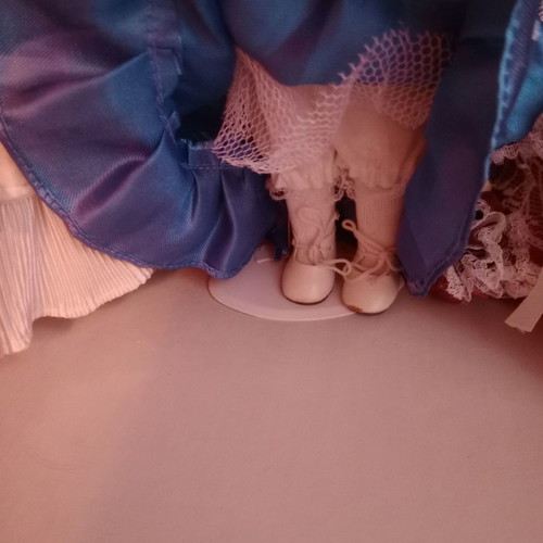 Porcelain dolls vintage romantic collection