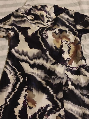 Silk blouse size L like new, black and beige
