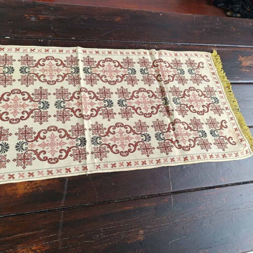 Cross-stitch table runner like new