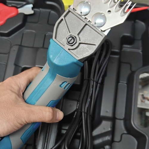 Κουρευτική προβάτων επαγγελματική 1800w με 6 ταχύτητες και βαλιτσάκι