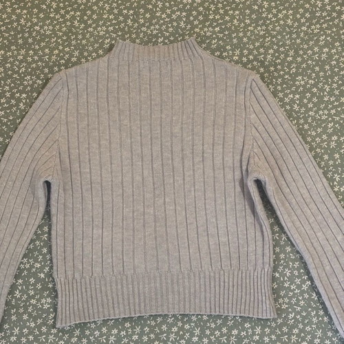 Toi&Moi gray crop sweater with turtleneck like new