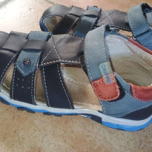 Chippo anatomical sandals size 31 like new, blue