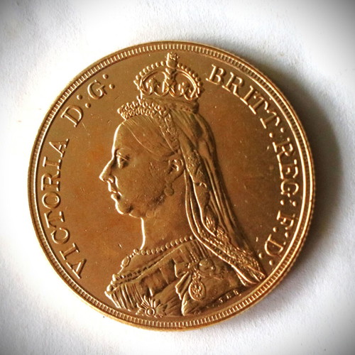 English Victoria Gold-Plated Pentoliro Coin Pendant New