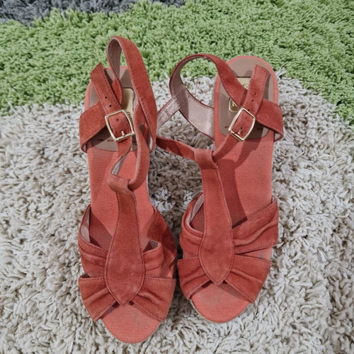 Kanna genuine suede women's wedge platform sandals size 38, like new