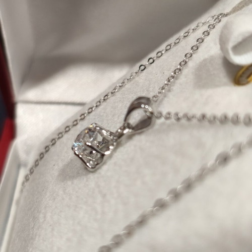 Pendant and chain 14K white gold brand new with Swarovski zirconia